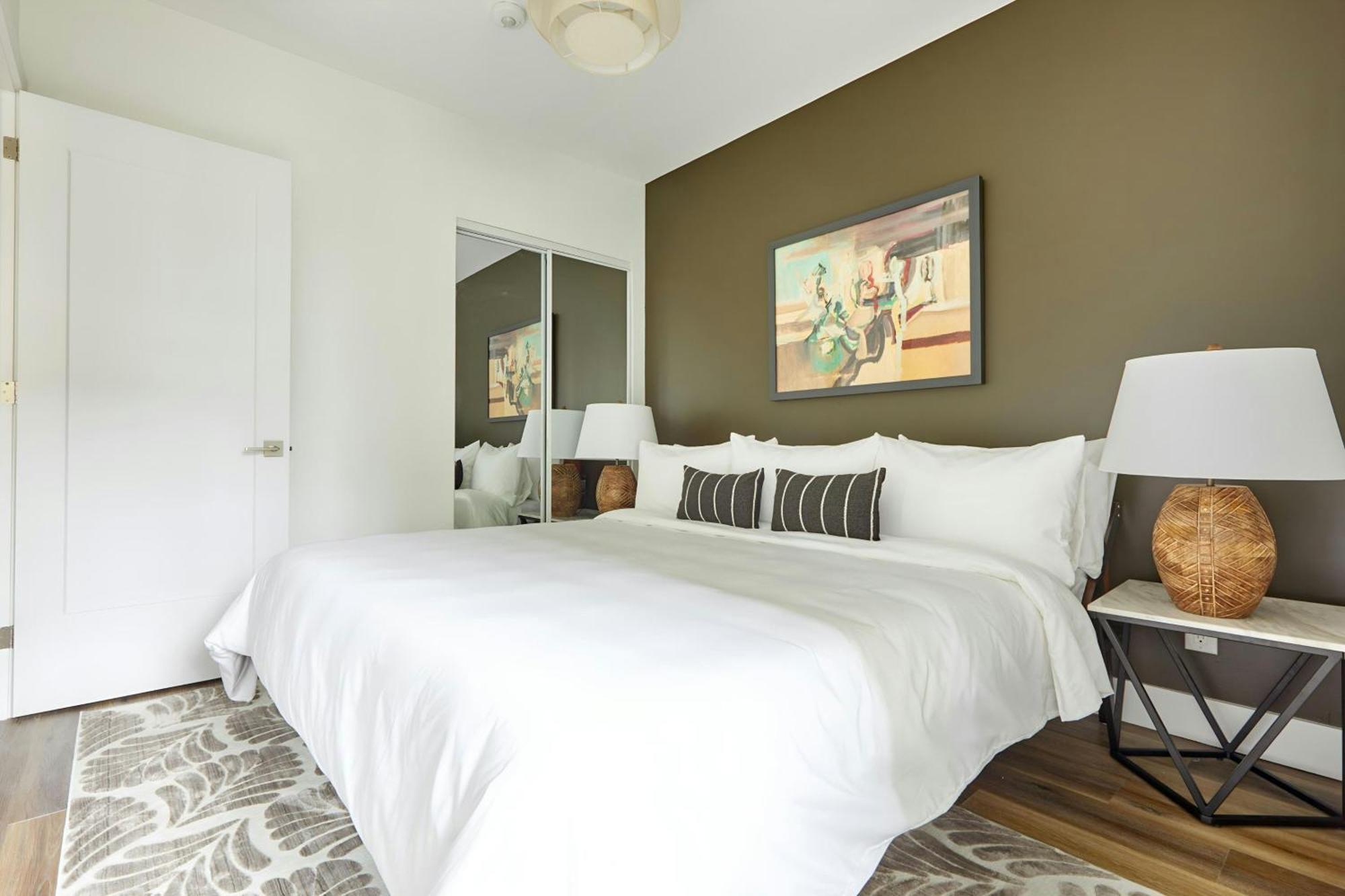 Hotel Sonder By Marriott Bonvoy The Elm Downtown Toronto
